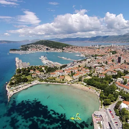 Apartman By The Sea - 7602 Split